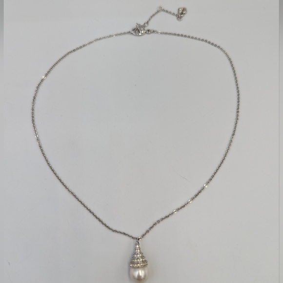 Beautiful SWAROVSKI Perpetual Drop Necklace 1106453 - Picture 3 of 9